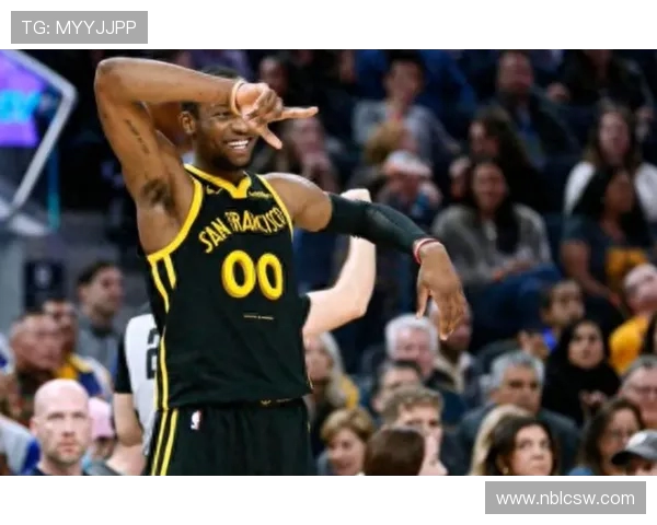 勇士与凯尔特人对决数据分析揭示比赛关键因素与球员表现