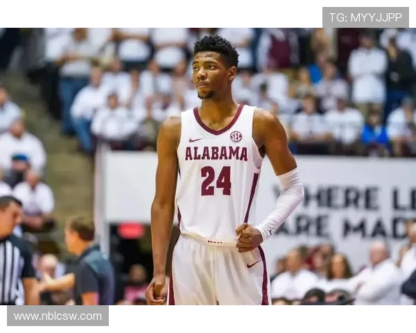 比拉尔库利巴利：年轻天才在足球场上的崛起与未来展望