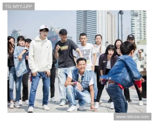 南京街舞队与杭州街舞队赛后复盘探讨灵活性表现与战术运用